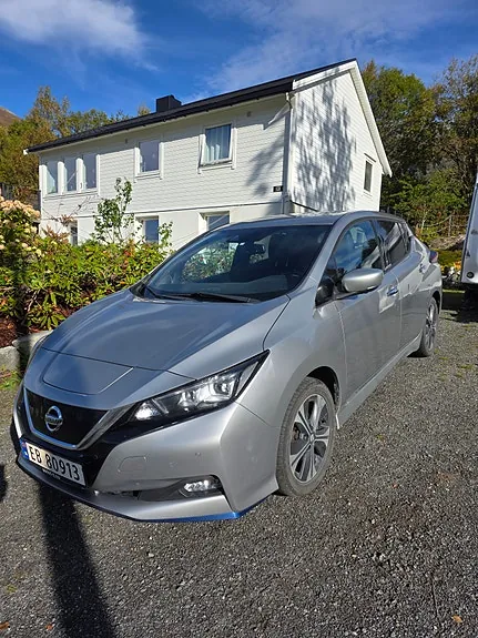 Nissan Leaf 2020 photo 2