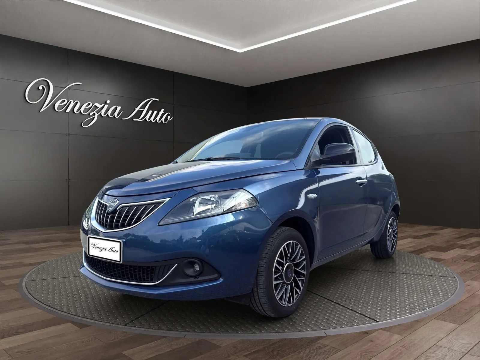 Lancia Ypsilon
