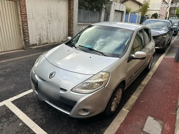 Renault Clio 2011 photo 3