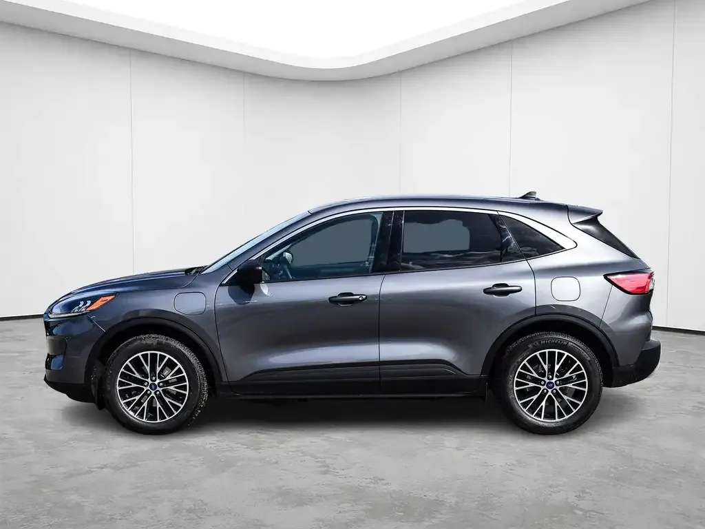 Ford Escape 2022 photo 3