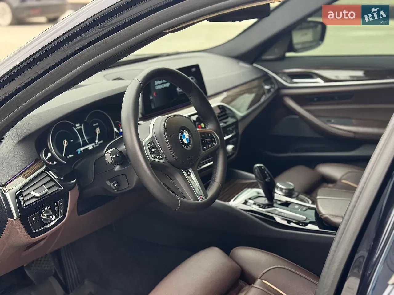 BMW 5 Series 2018 photo 5