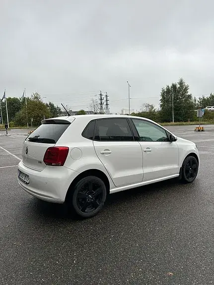 Volkswagen Polo 2012 photo 5