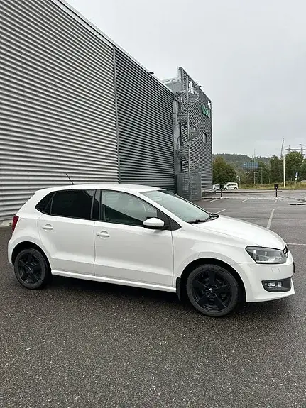 Volkswagen Polo 2012 photo 4