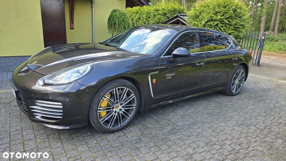 Porsche Panamera 2015 photo 2