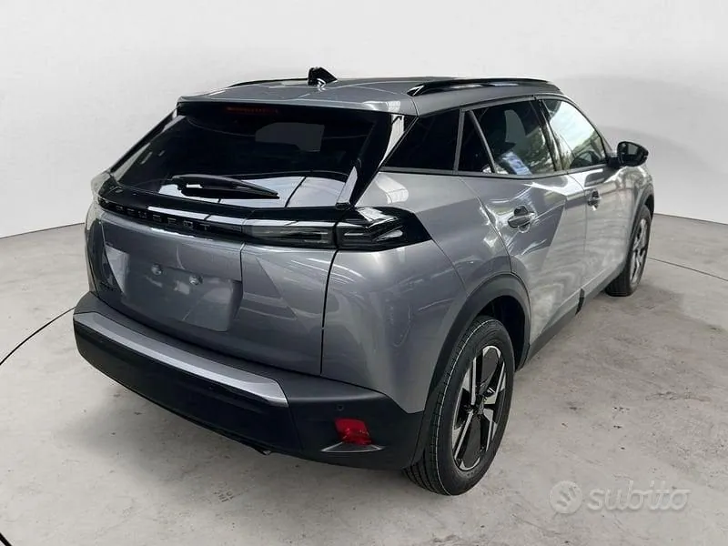 Peugeot 2008 2025 photo 3
