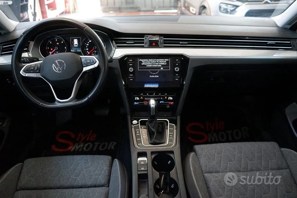 Volkswagen Passat 2023 photo 5