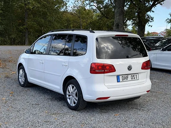 Volkswagen Touran 2013 photo 3