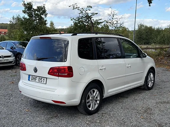 Volkswagen Touran 2013 photo 4