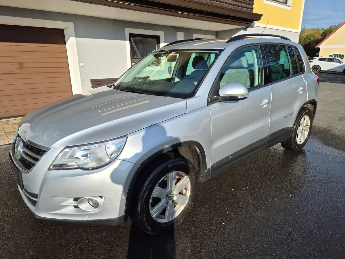 Volkswagen Tiguan 2011 photo 2