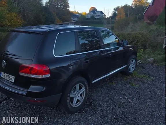 Volkswagen Touareg 2004 photo 2