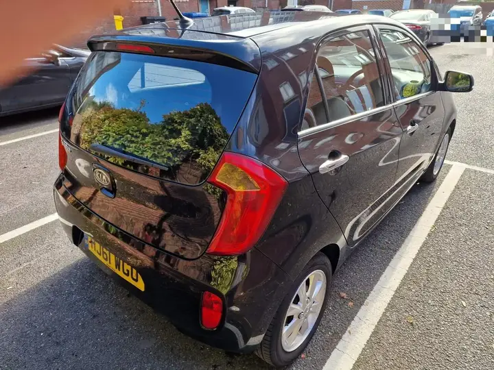 Kia Picanto 2011 photo 5