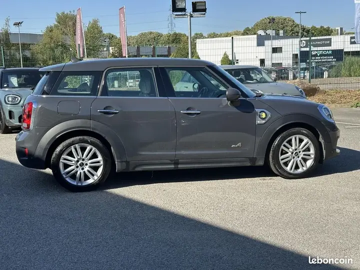 Mini Countryman 2018 photo 4
