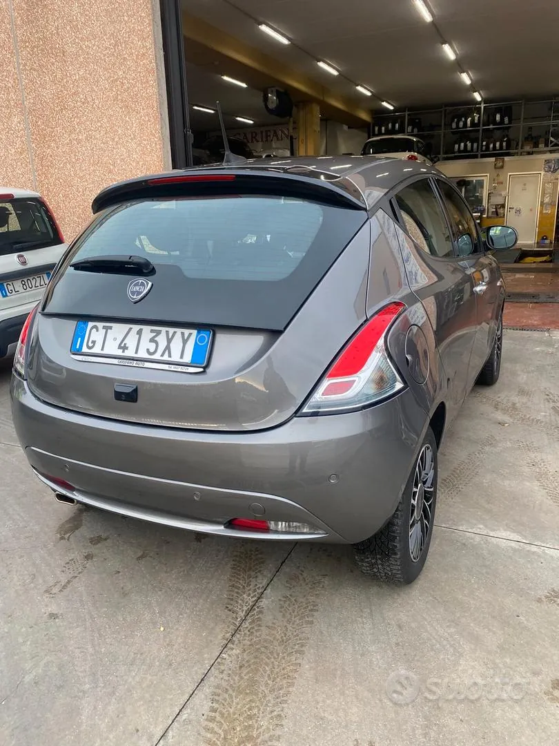 Lancia Ypsilon 2024 photo 5