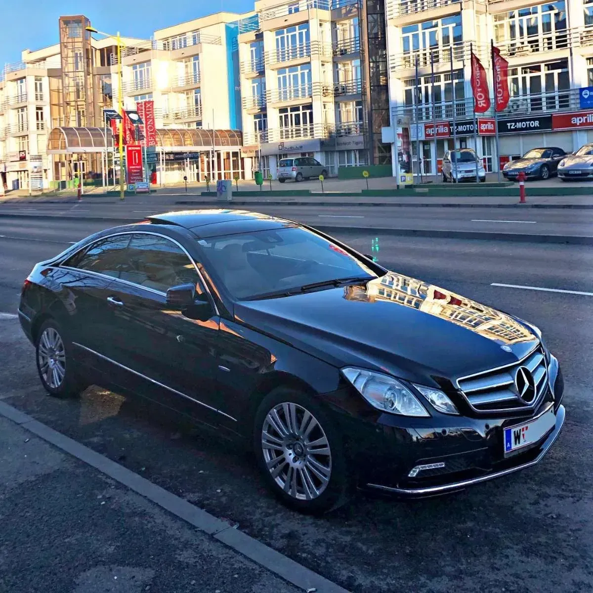 Mercedes-Benz E-Class 2010 photo 3