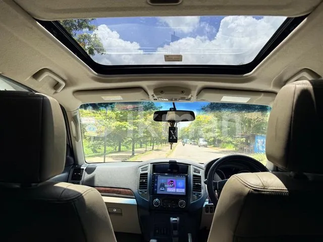Mitsubishi Montero 2015 photo 5