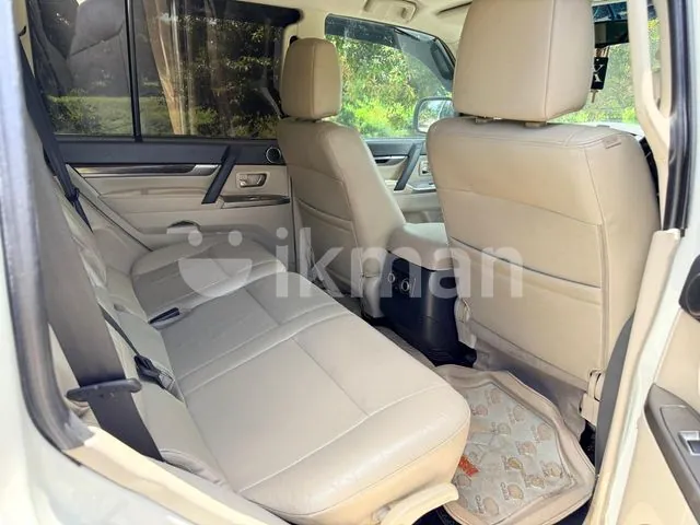 Mitsubishi Montero 2015 photo 4