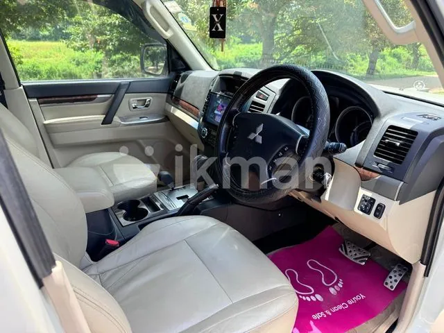 Mitsubishi Montero 2015 photo 3