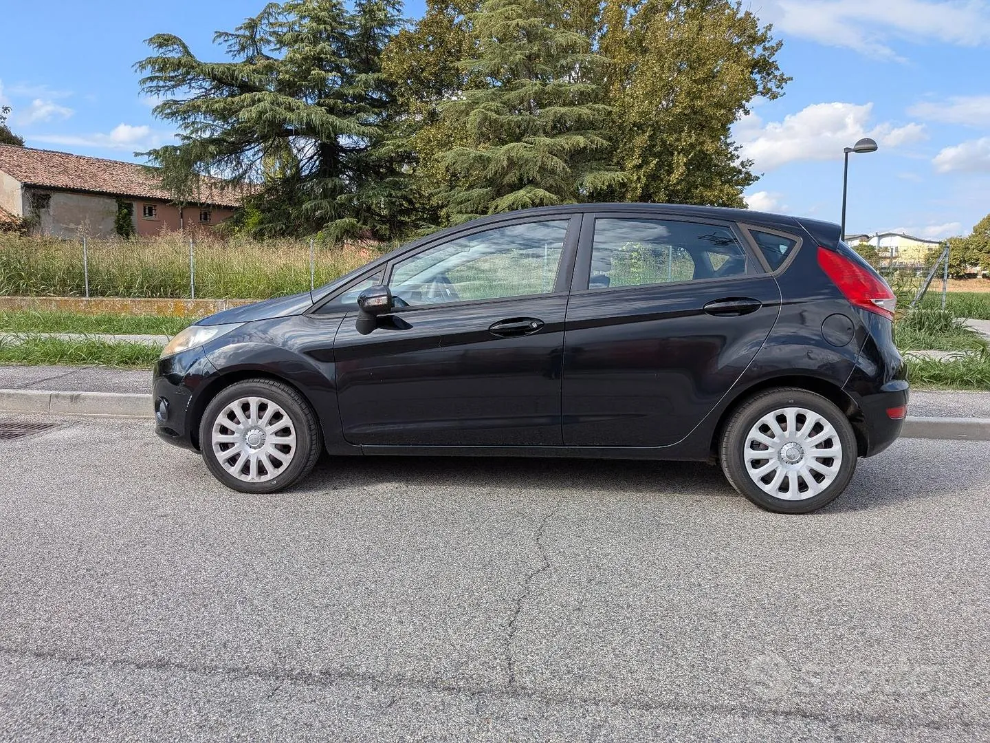 Ford Fiesta 2011 photo 5