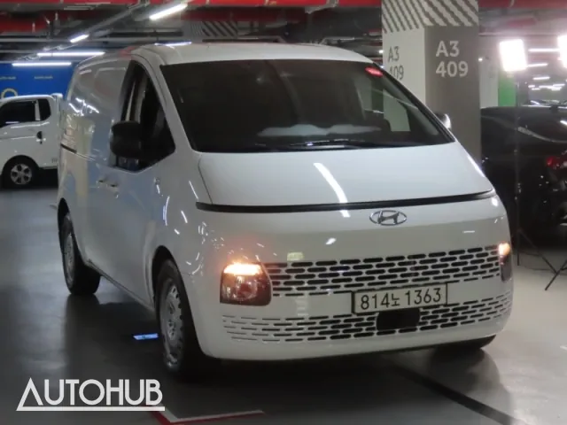 Hyundai Staria 2022 photo 2