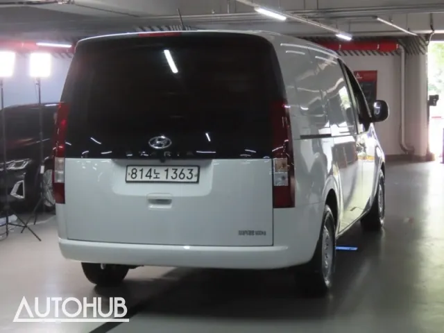 Hyundai Staria 2022 photo 3
