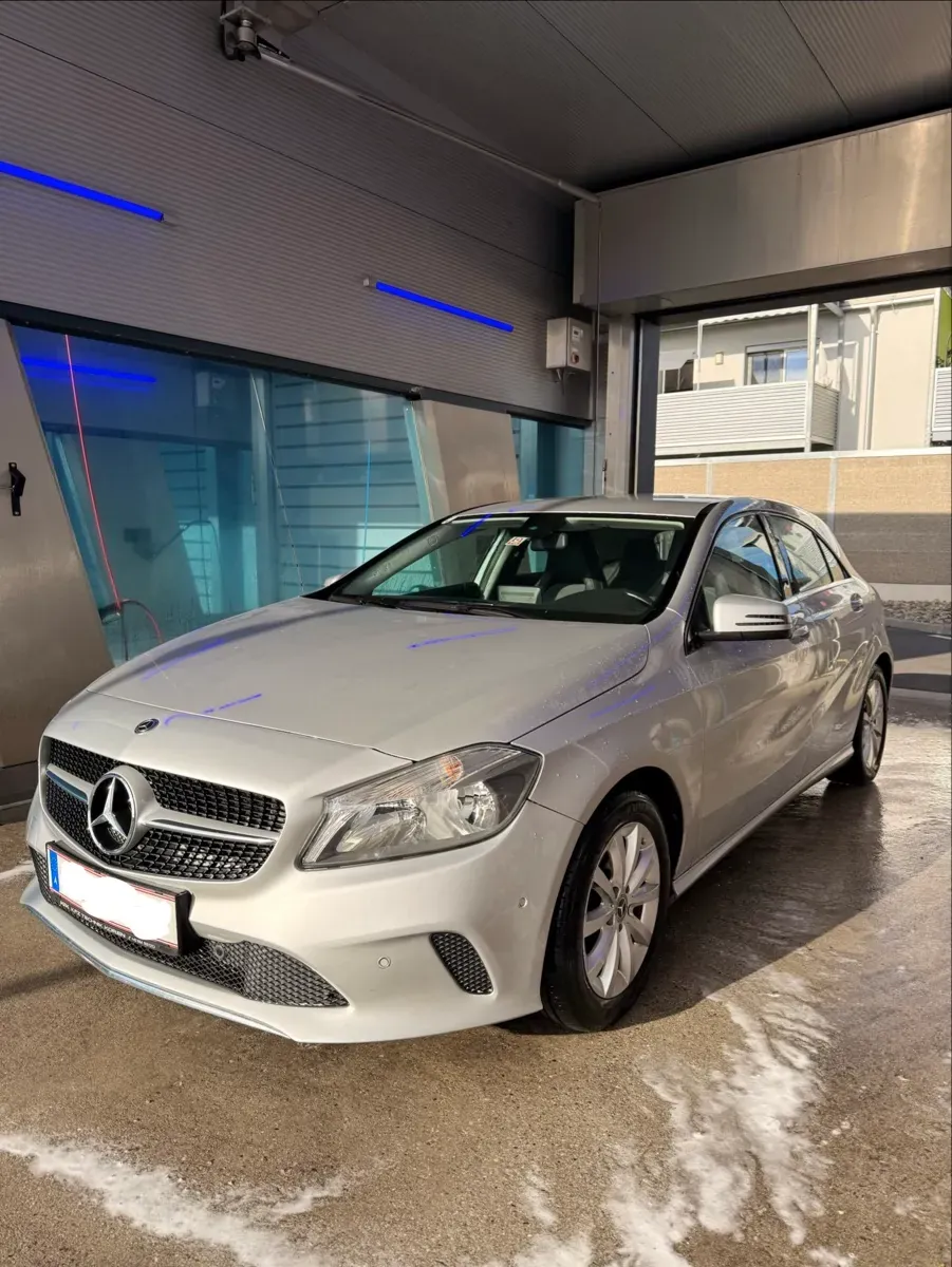 Mercedes-Benz A-Class 2018 photo 2