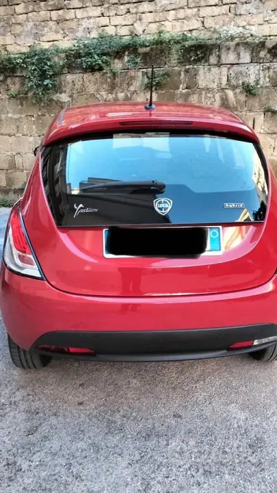 Lancia Ypsilon 2022 photo 2