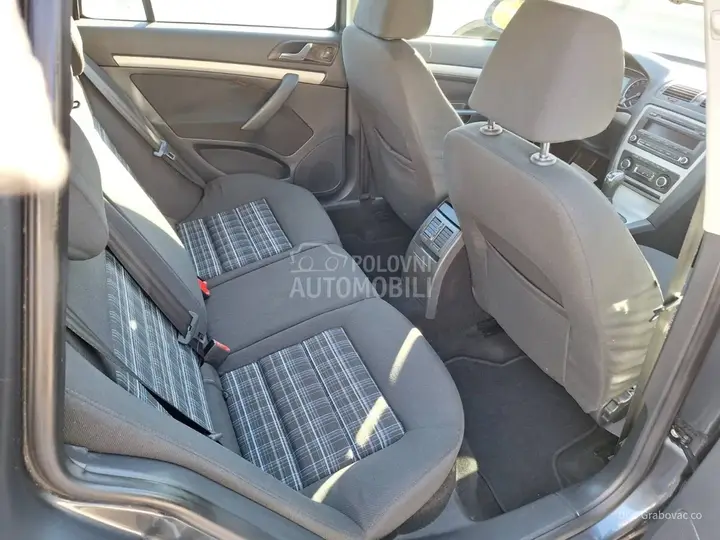 Skoda Octavia 2012 photo 5