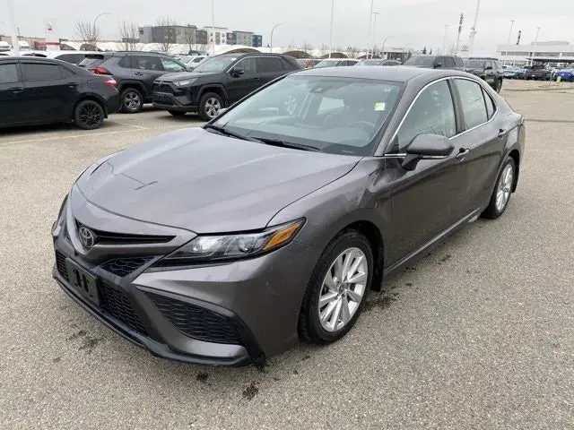 Toyota Camry 2023 photo 3