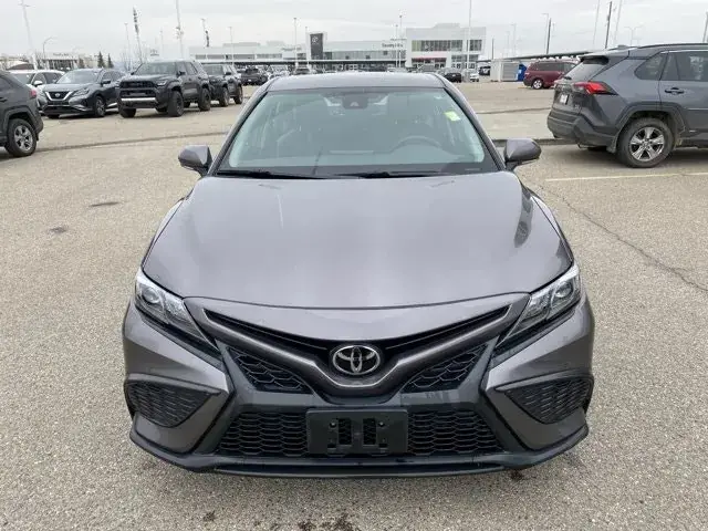 Toyota Camry 2023 photo 2