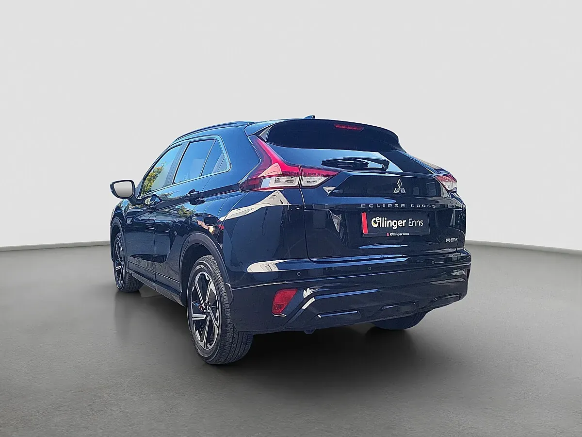 Mitsubishi Eclipse Cross 2023 photo 3