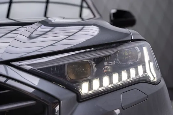 Audi Q7 2021 photo 5
