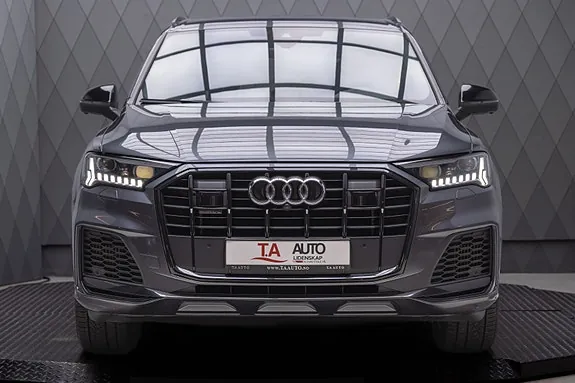 Audi Q7 2021 photo 4