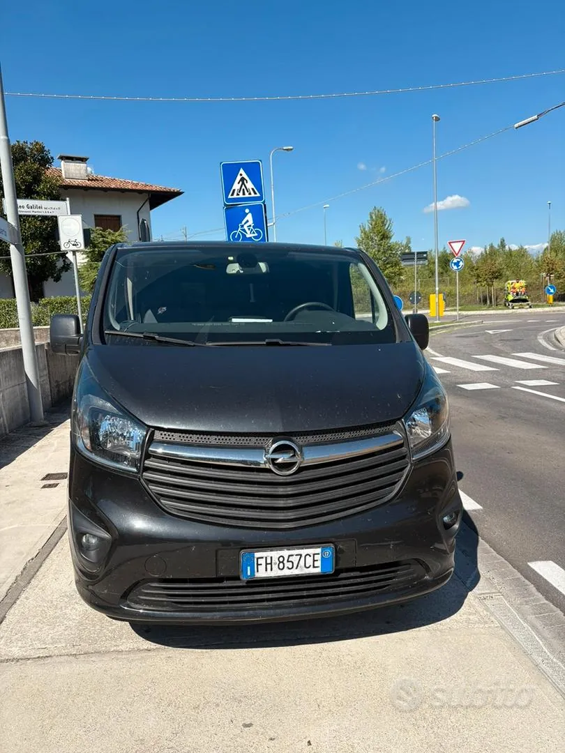Opel Vivaro 2017 photo 2