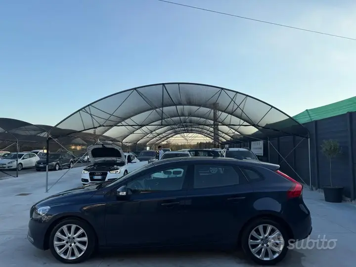 Volvo V40 2012 photo 5