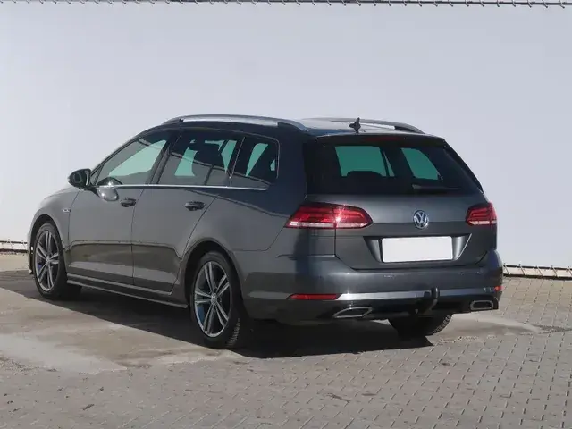 Volkswagen Golf Variant 2019 photo 3