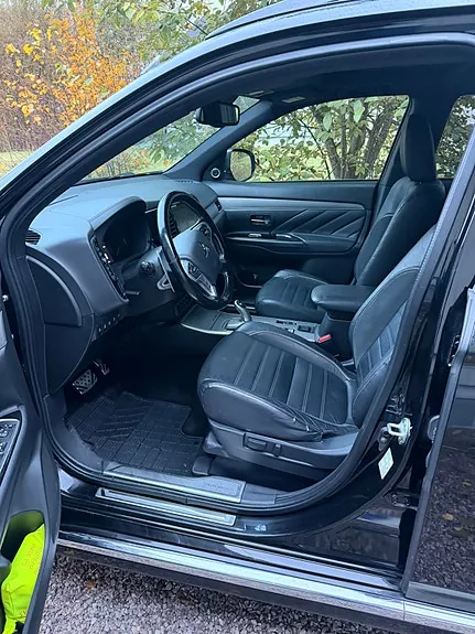 Mitsubishi Outlander 2018 photo 3