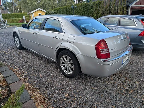 Chrysler 300C 2005 photo 4