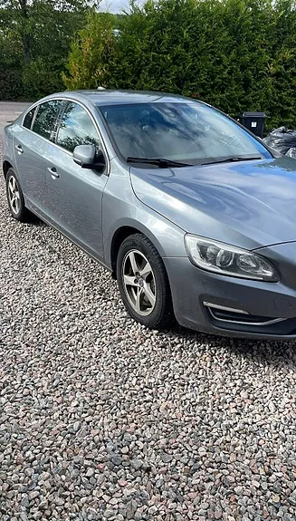 Volvo S60 2016 photo 2