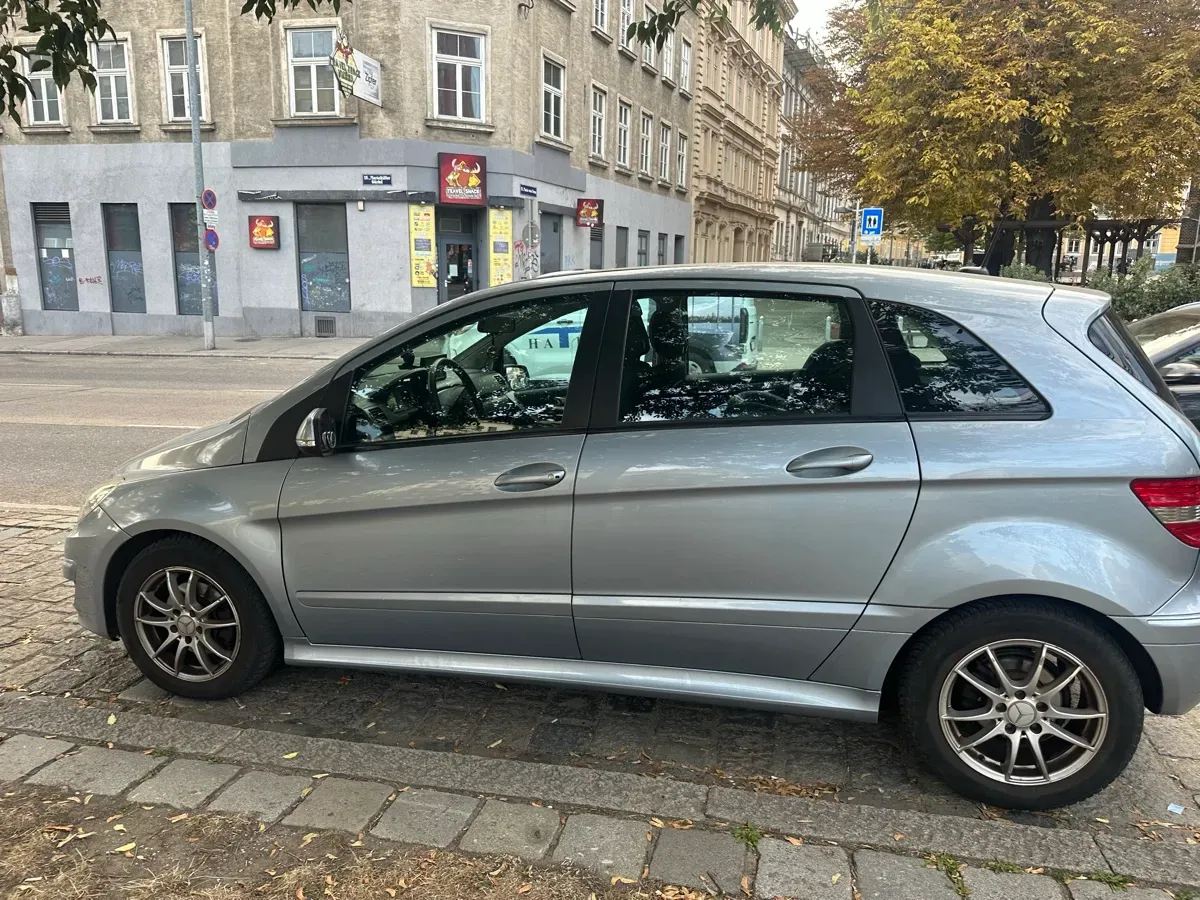 Mercedes-Benz B-Class 2008 photo 3
