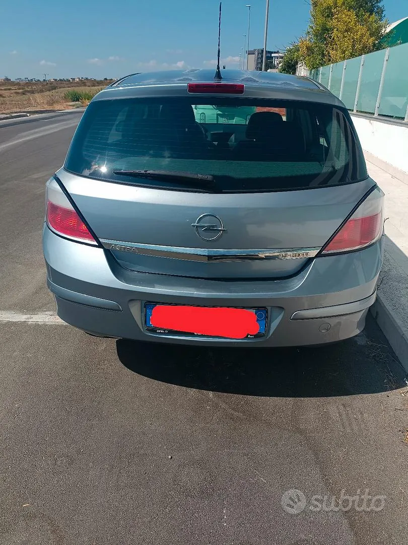 Opel Astra 2005 photo 2