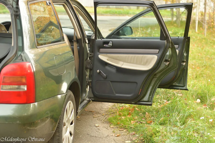 Audi A4 1999 photo 5