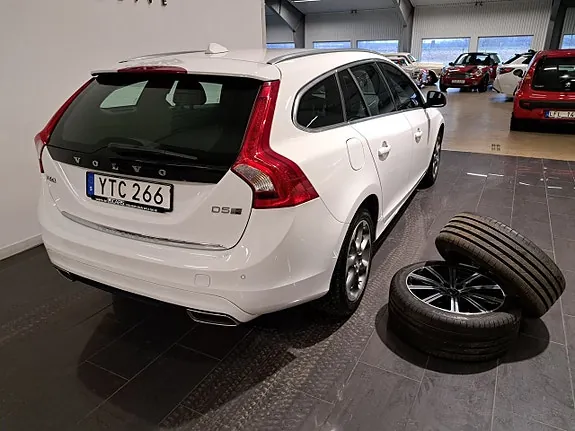 Volvo V60 2018 photo 4