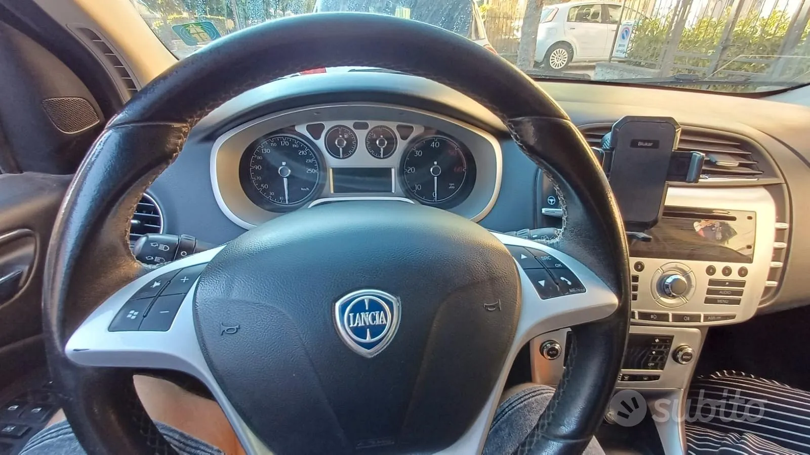Lancia Delta 2011 photo 4