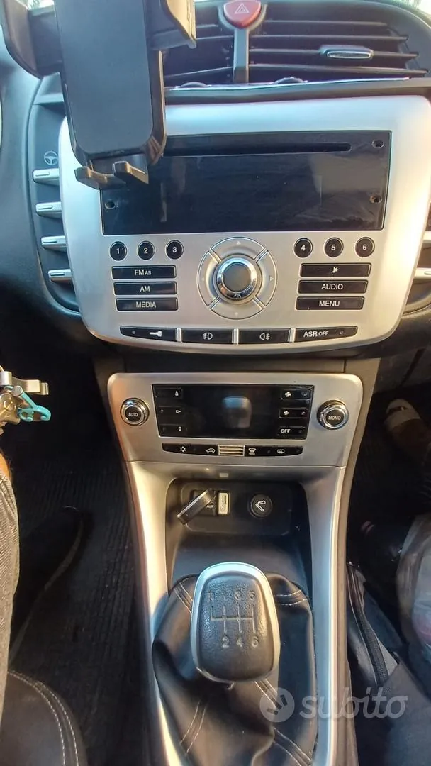 Lancia Delta 2011 photo 5
