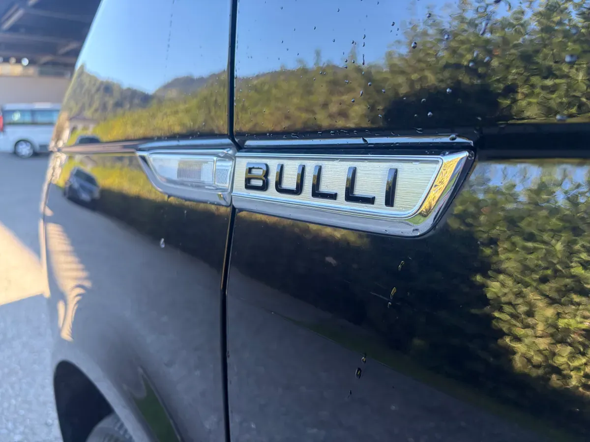 Volkswagen Multivan 2017 photo 2