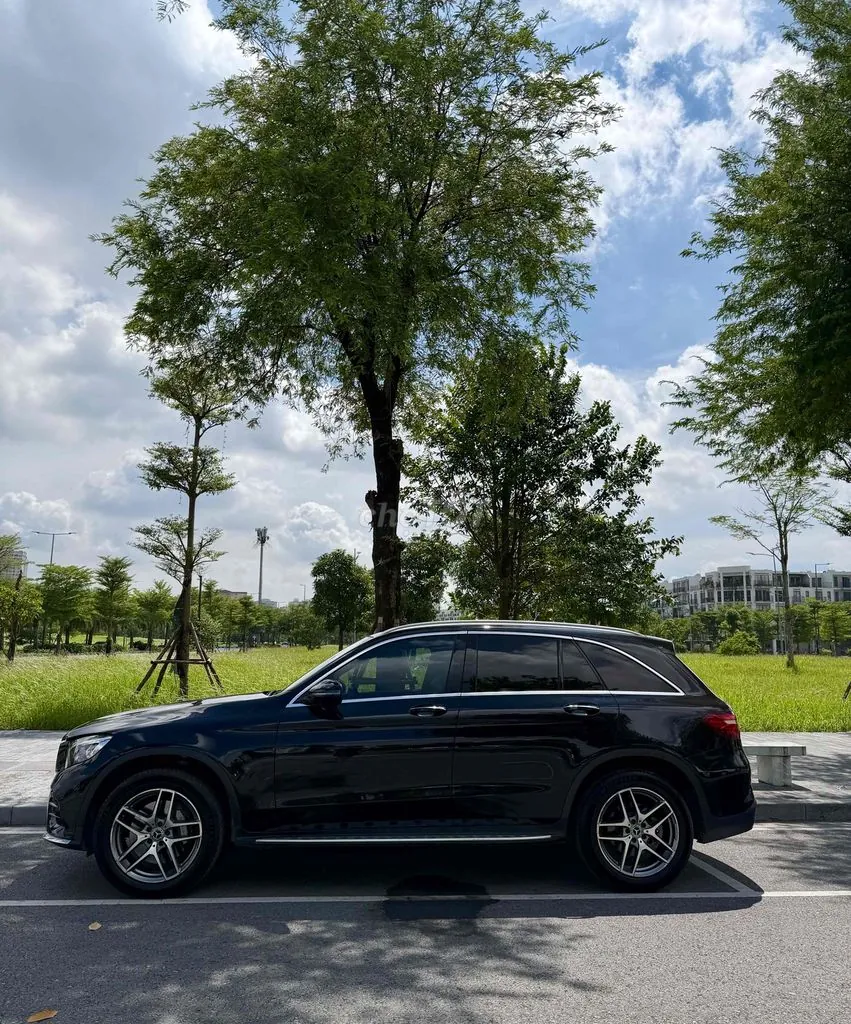 Mercedes-Benz Glc 2017 photo 2
