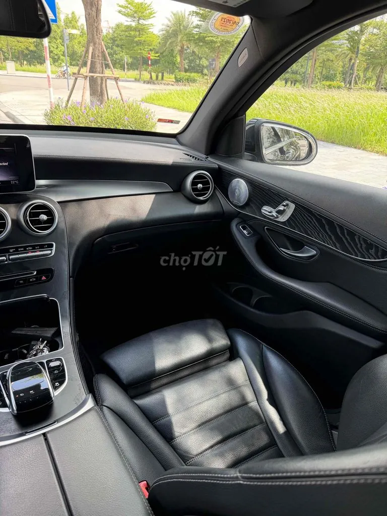Mercedes-Benz Glc 2017 photo 4