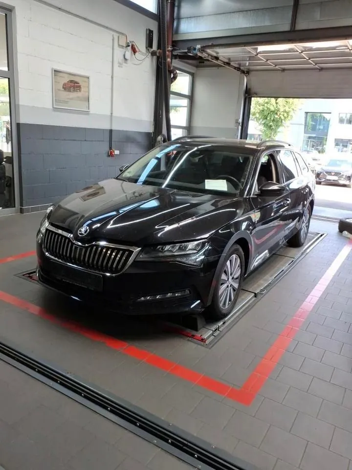 Skoda Superb Combi