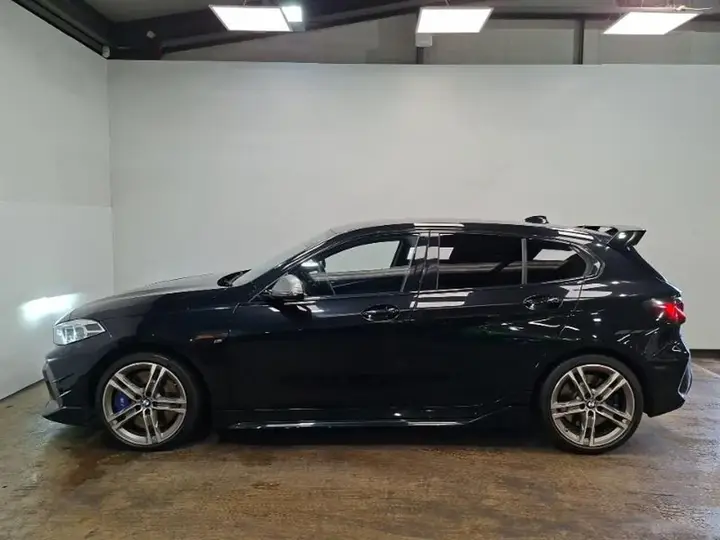 BMW 1 Series 2022 photo 4