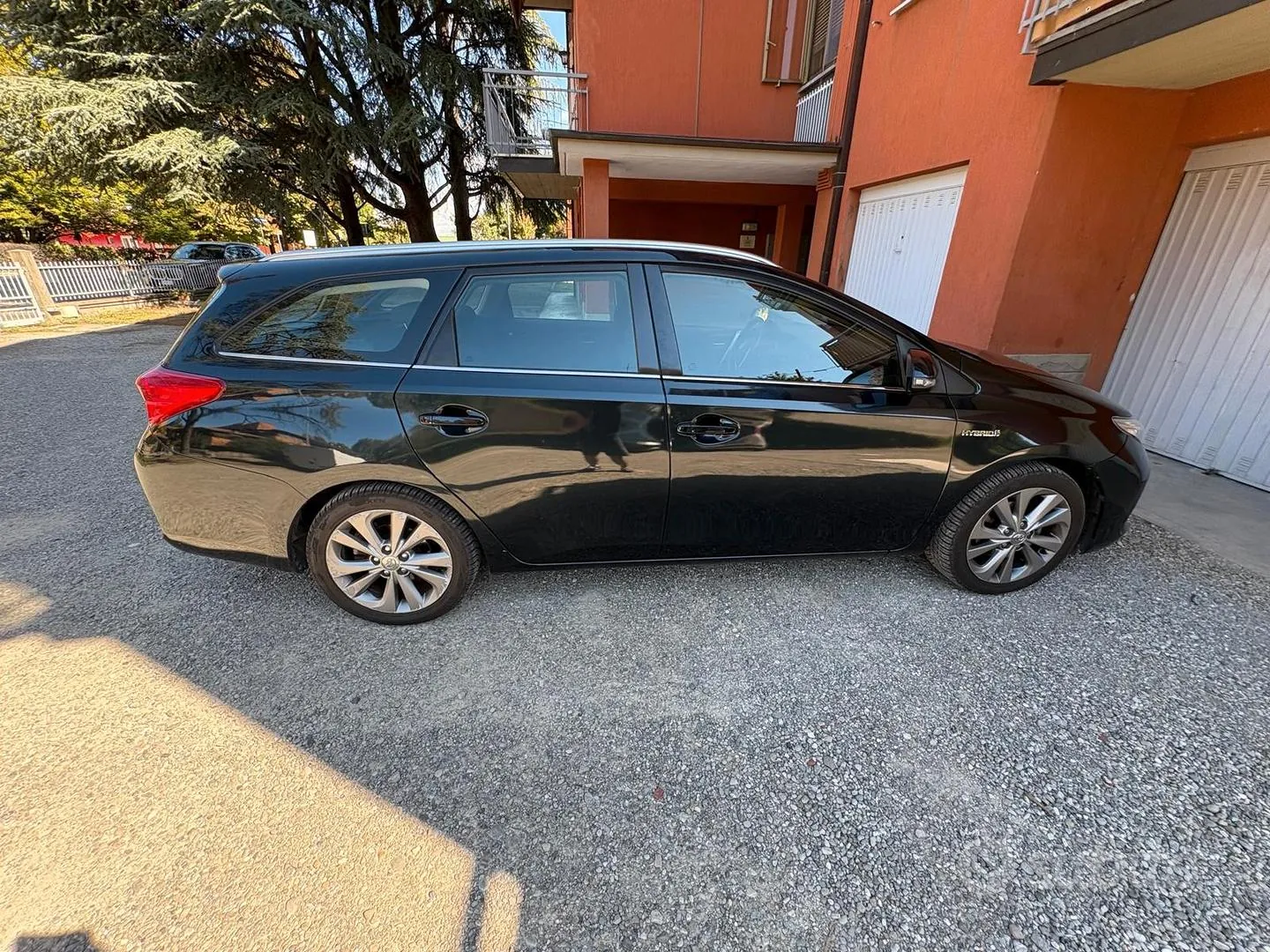 Toyota Auris 2012 photo 3